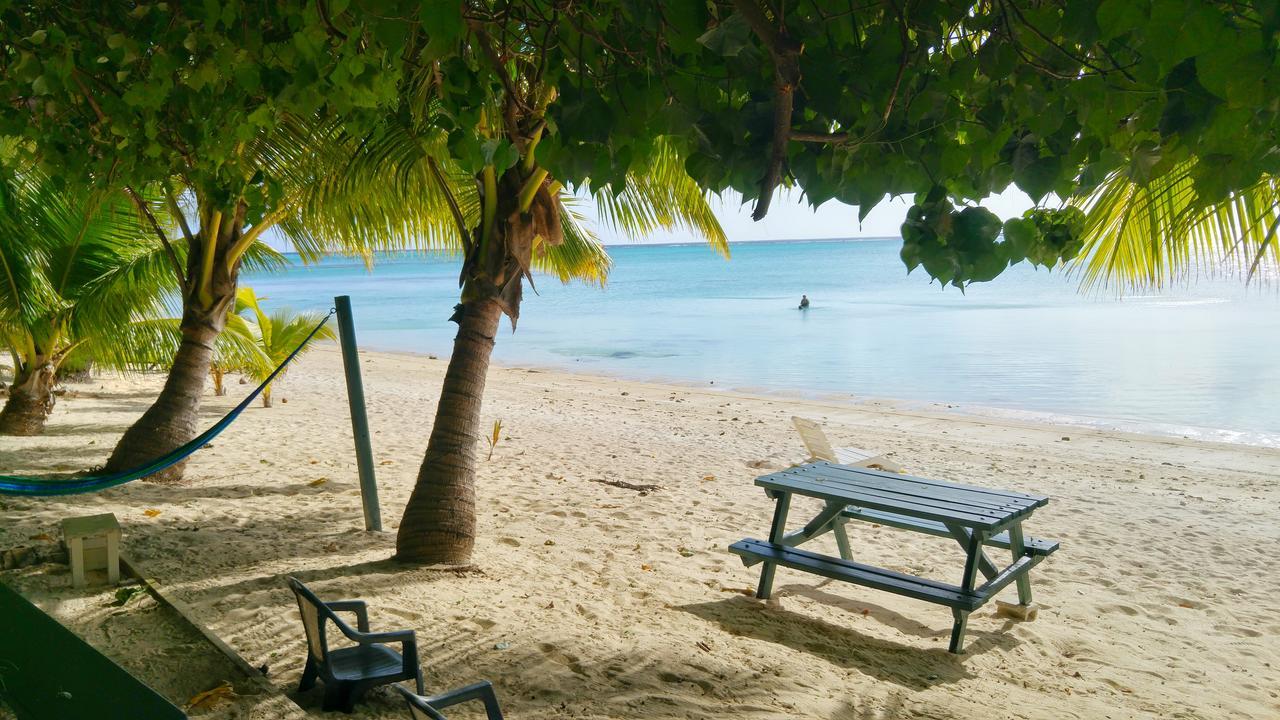 Matriki Beach Huts Arutanga Exterior photo