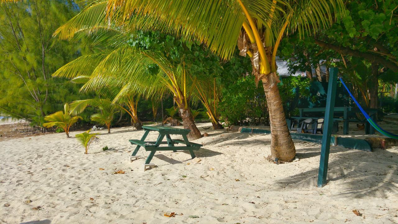 Matriki Beach Huts Arutanga Exterior photo